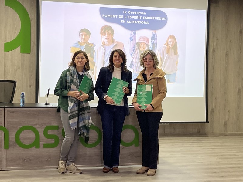 Representants centros IX Certamen Fomento Espíritu Emprendedor Almassora