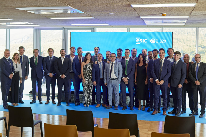 ESIC y AITEX celebran con xito la clausura de los Programas Superiores en Direccin de Ventas y Marketing Digital en Alcoy