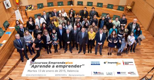 Foto de familia Premios Concurso Emprendeplus