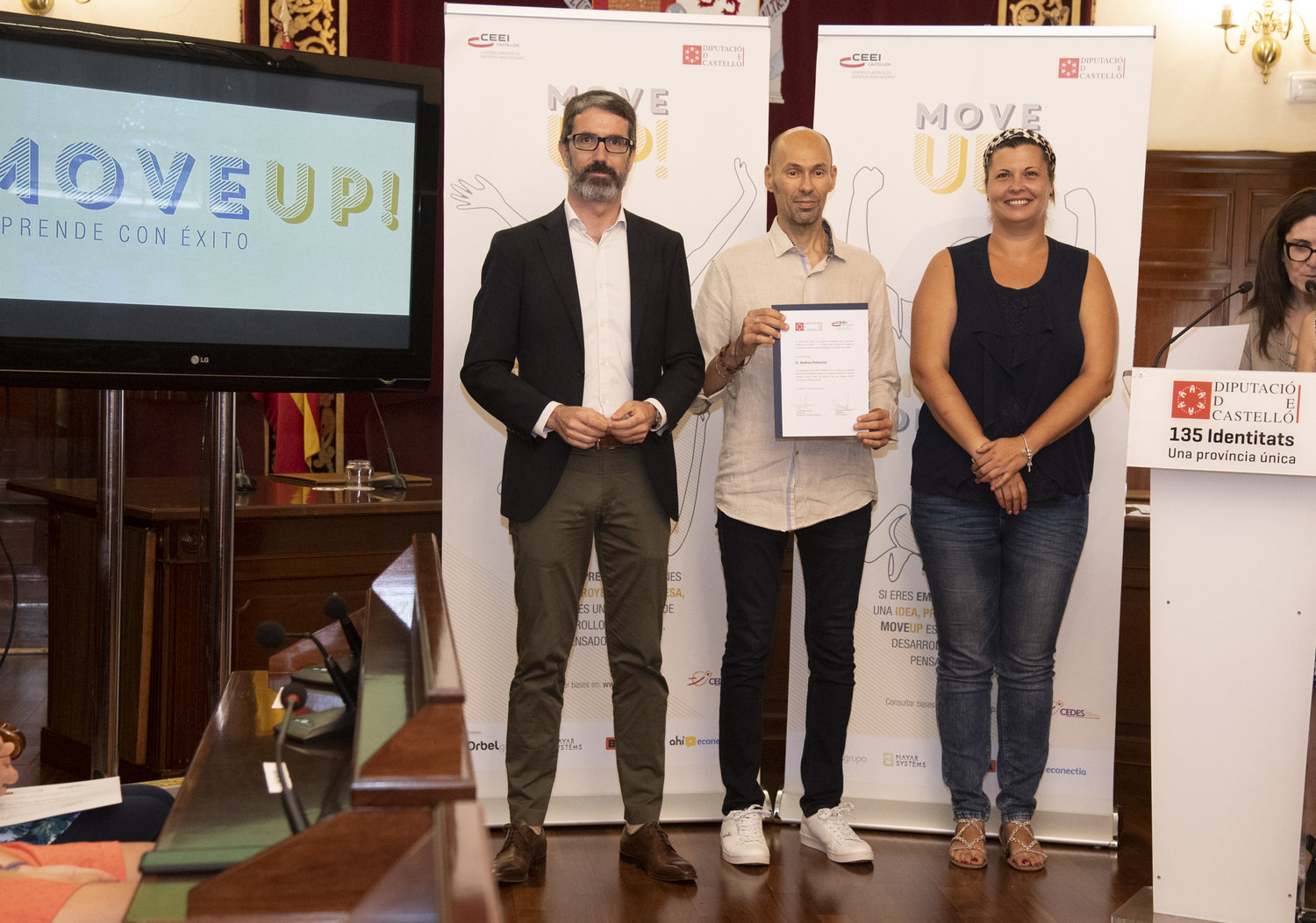 Acto entrega de premios y diplomas MOVE UP! emprende con xito 2019 (12)[;;;][;;;]