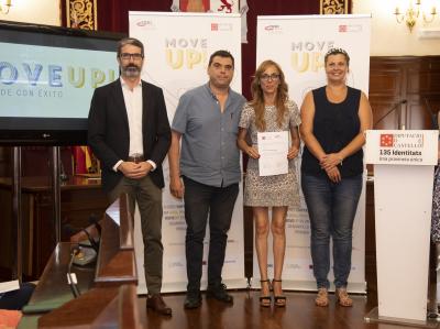 Acto entrega de premios y diplomas MOVE UP! emprende con xito 2019 (13)